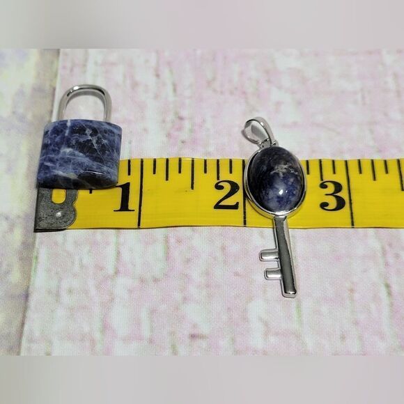 Blue Sodalite Lock and Key Pendant - Picture 13 of 16